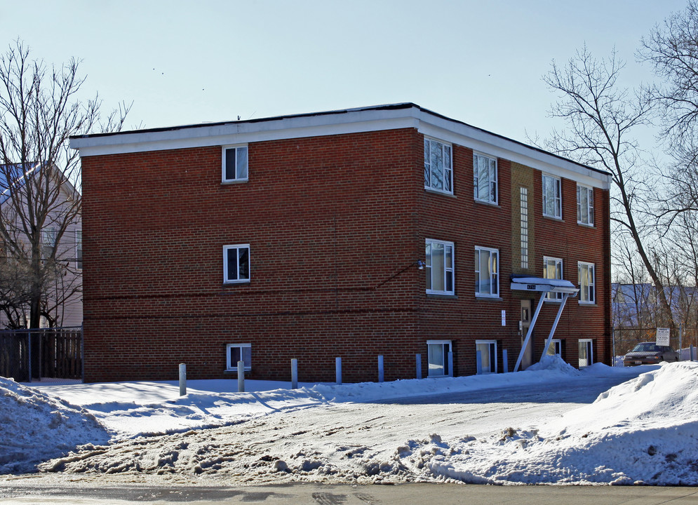 4786 Lee Rd in Garfield Heights, OH - Building Photo