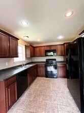 147 Kale Ct in St. Robert, MO - Building Photo - Building Photo