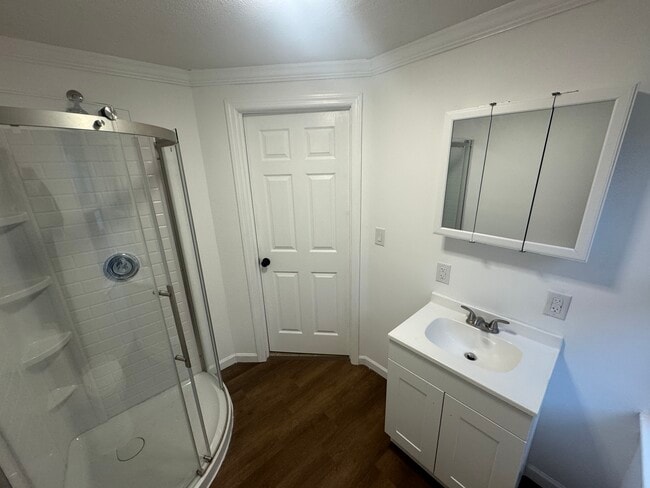 property at 27 S Manning St