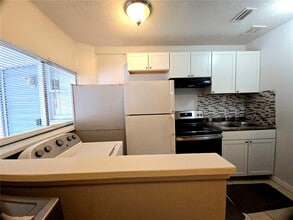 1839 Salem Rd in Lakeland, FL - Building Photo - Building Photo