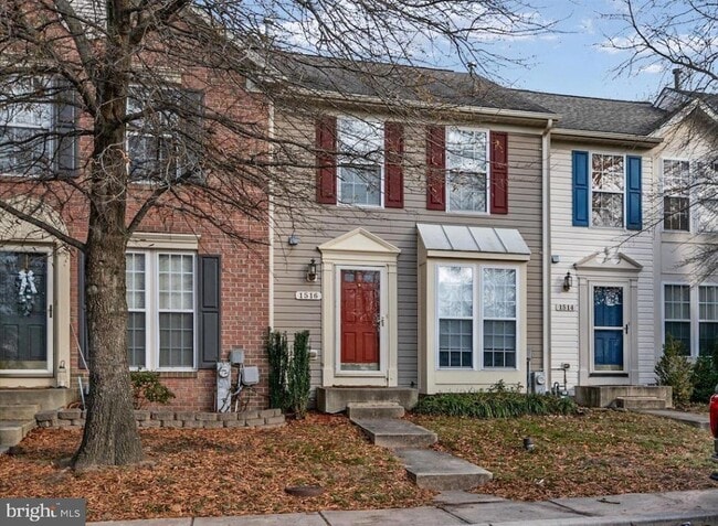 property at 1516 Falling Brook Ct