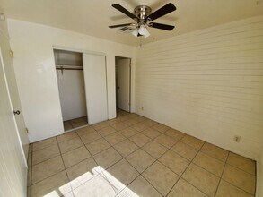 1608-1610 W Becker Ln in Phoenix, AZ - Building Photo - Building Photo