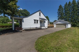 578 Victory Hwy in Painted Post, NY - Building Photo - Building Photo