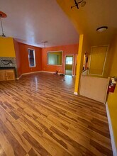 1224 S Cesar E Chavez Dr, Unit UPPER in Milwaukee, WI - Foto de edificio - Building Photo