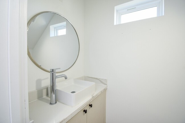 property at 15000 S Richmond Ave