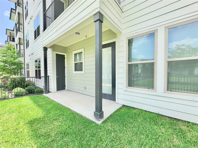 property at 7600 S Mason Rd