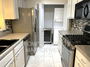 514 Summit N Dr NE in Atlanta, GA - Building Photo - Building Photo