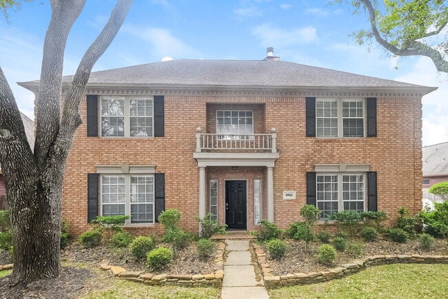 property at 4923 Laurel Hill Ct