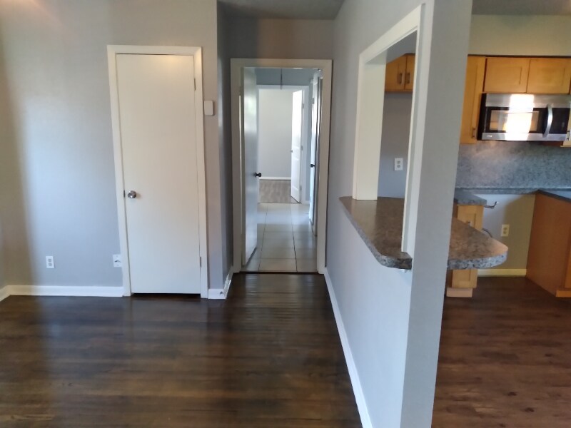 11608 Segrest Dr in Houston, TX - Building Photo