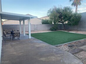 122 Cam Francisco in Henderson, NV - Building Photo - Building Photo