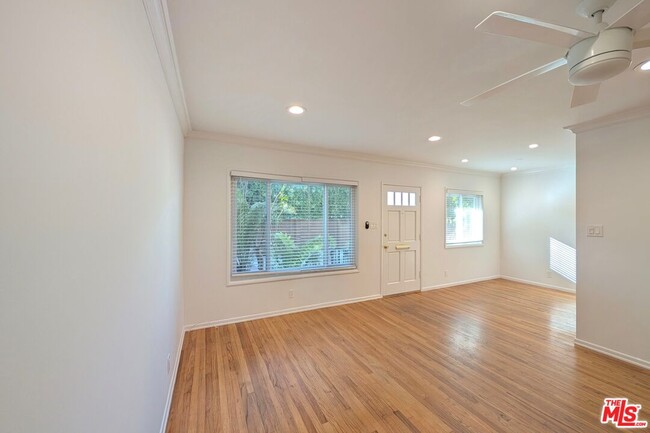 224 Bicknell Ave in Santa Monica, CA - Building Photo - Building Photo