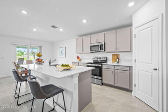 846 Dockside Dr SW in Palm Bay, FL - Building Photo - Building Photo