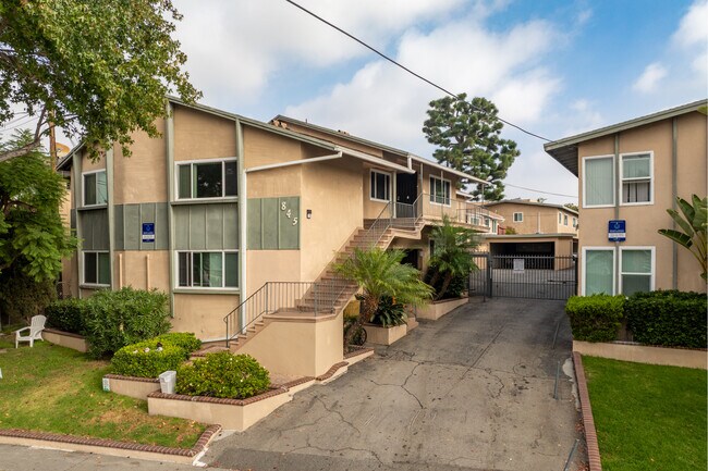 839-845 Glenway Drive in Inglewood, CA - Foto de edificio - Building Photo