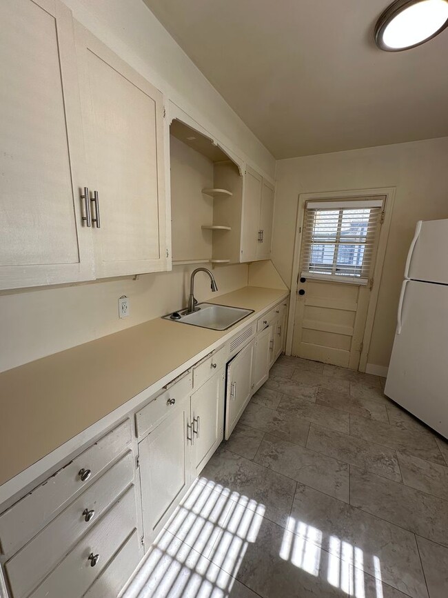 property at 1705 Hugur Ave