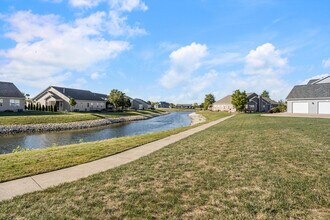 3048 E Stillwater Landing in Urbana, IL - Building Photo - Building Photo