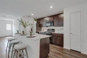 1105 Wildflower St in Ennis, TX - Building Photo - Building Photo