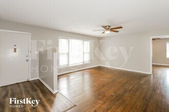 4005 NE 50th Terrace in Kansas City, MO - Building Photo - Building Photo