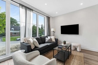 157 Sanford Ave in Ottawa, ON - Building Photo - Building Photo