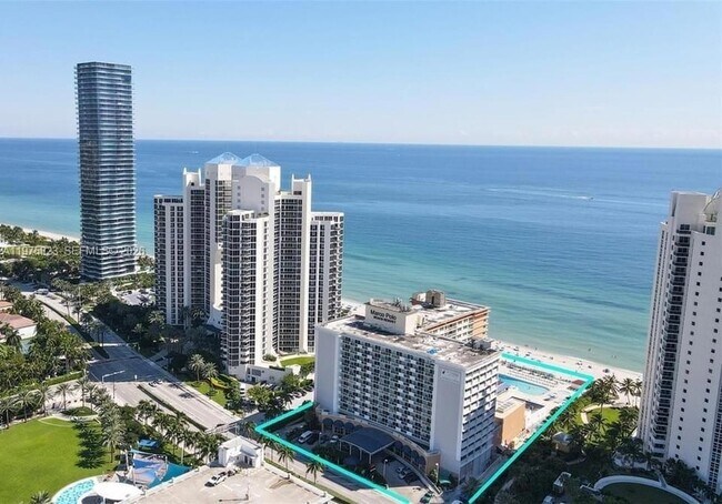 19201 Collins Ave, Unit 432 in Sunny Isles Beach, FL - Foto de edificio - Building Photo