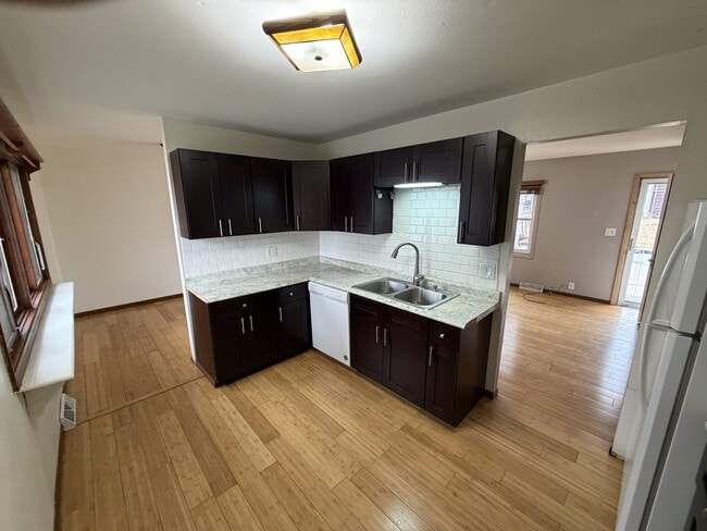 2612 Erin in Bettendorf, IA - Foto de edificio - Building Photo