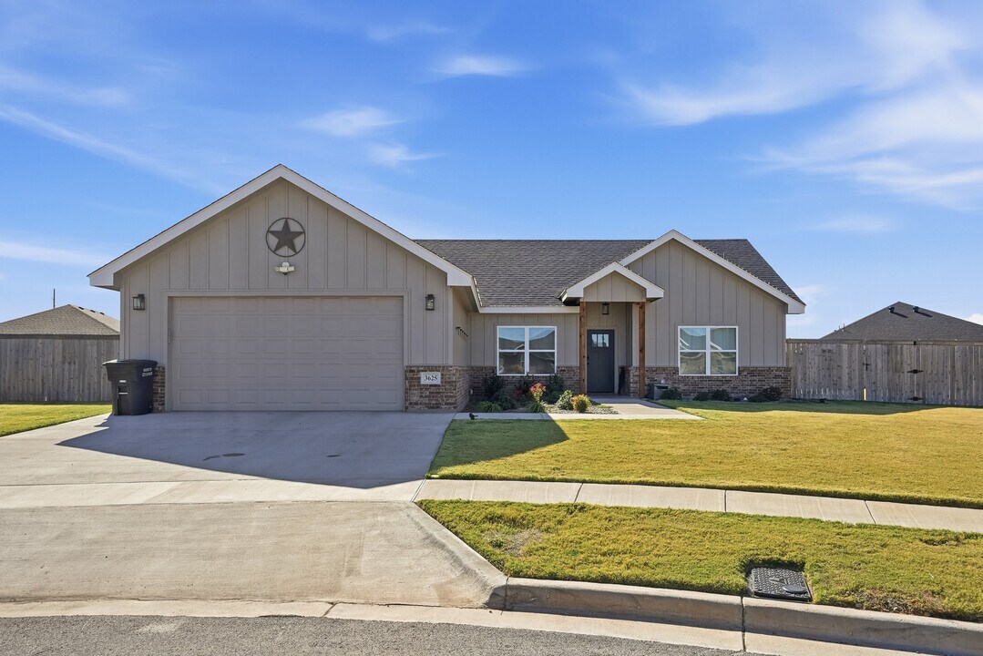 3625 Hari Texan Ct in Abilene, TX - Building Photo