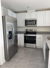 526 Zinfandel Dr in Daytona Beach, FL - Building Photo - Building Photo