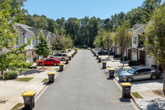 15 Sprayberry Rd in Newnan, GA - Building Photo - Building Photo