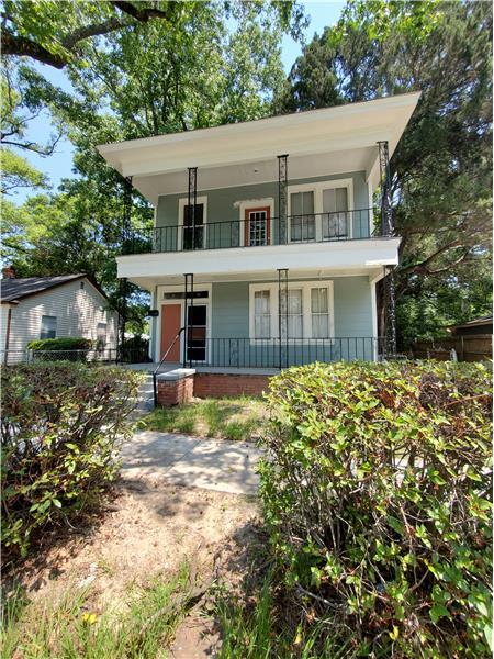 property at 706 E 35th St