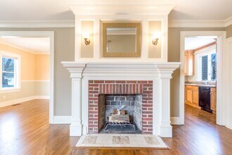 22 Union St-Unit -1st Floor in Stamford, CT - Foto de edificio - Building Photo