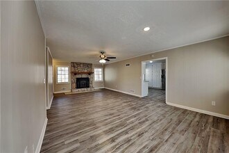 220 Sabrina Ct in Woodstock, GA - Building Photo - Building Photo