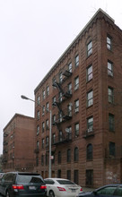 2018 Monterey Ave in Bronx, NY - Foto de edificio - Building Photo