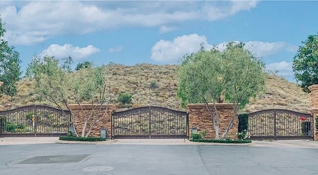 17 Sarena, Unit 33 in Irvine, CA - Foto de edificio - Building Photo