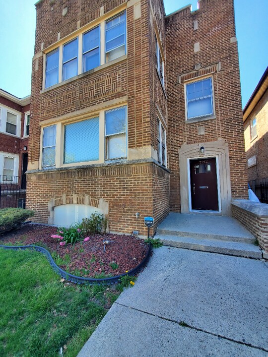 7942 S Loomis Blvd-Unit -1 in Chicago, IL - Building Photo