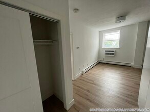 740 E 7th St, Unit 17 in Boston, MA - Building Photo - Building Photo