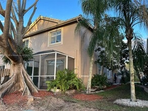 2225 Salerno Cir in Weston, FL - Building Photo - Building Photo