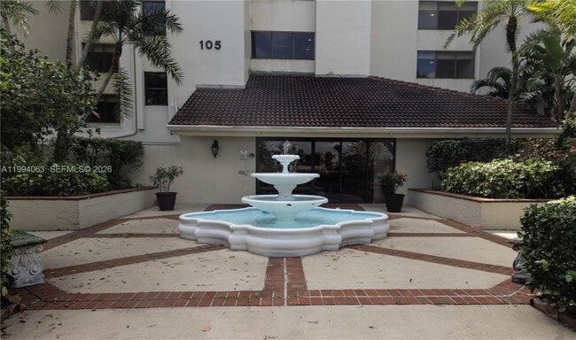 property at 105 Lake Emerald Dr