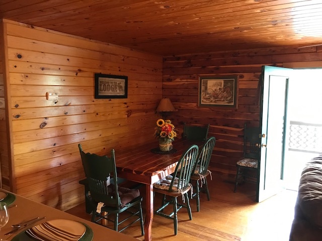 Lodge at Cozy Acres in Mountain Pine, AR - Foto de edificio - Building Photo