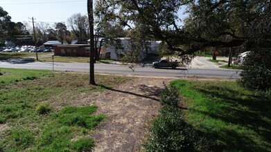 Cardinal Court in Albany, GA - Building Photo - Building Photo