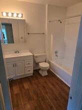 13210 Old Richmond Rd in Houston, TX - Building Photo - Building Photo