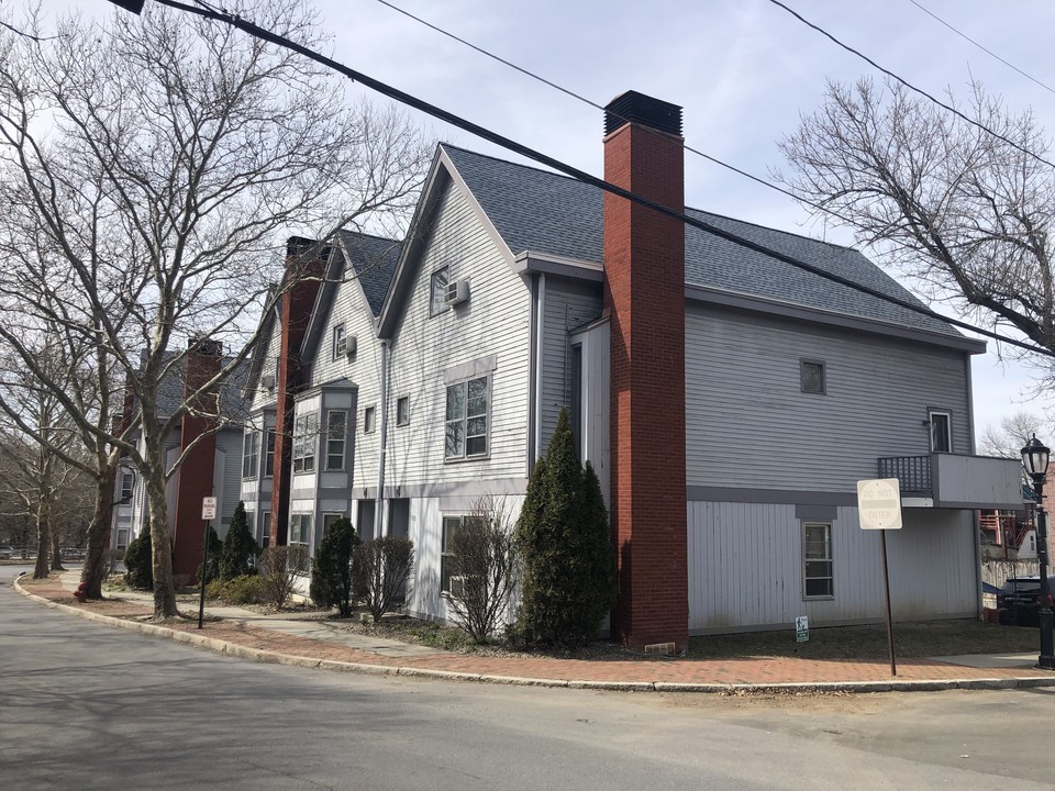 Union Bend Apartments in Poughkeepsie, NY - Building Photo