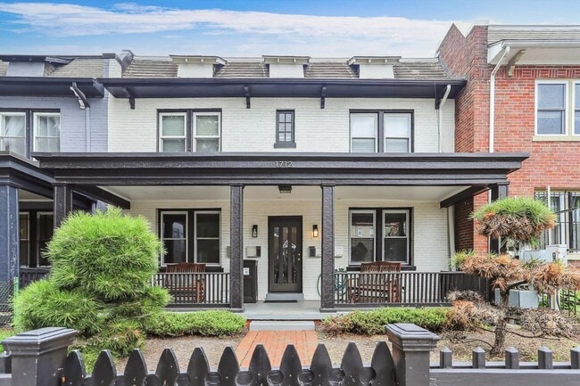 property at 1712 West Virginia Ave NE