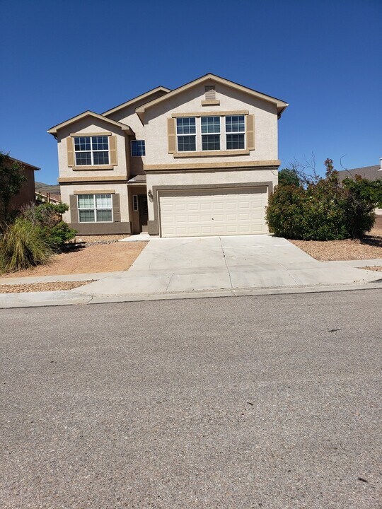 721 Rain Lily Rd SW in Los Lunas, NM - Building Photo