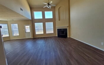 12911 Brook Arbor Ct in Pearland, TX - Building Photo - Building Photo