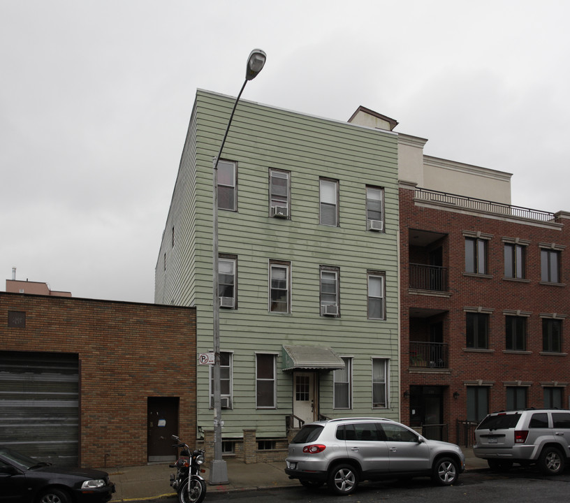 197 Withers St in Brooklyn, NY - Foto de edificio
