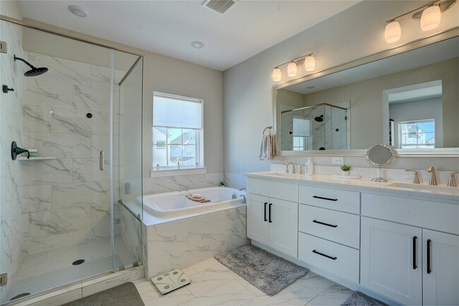 3603 Kensington Gdns Ln