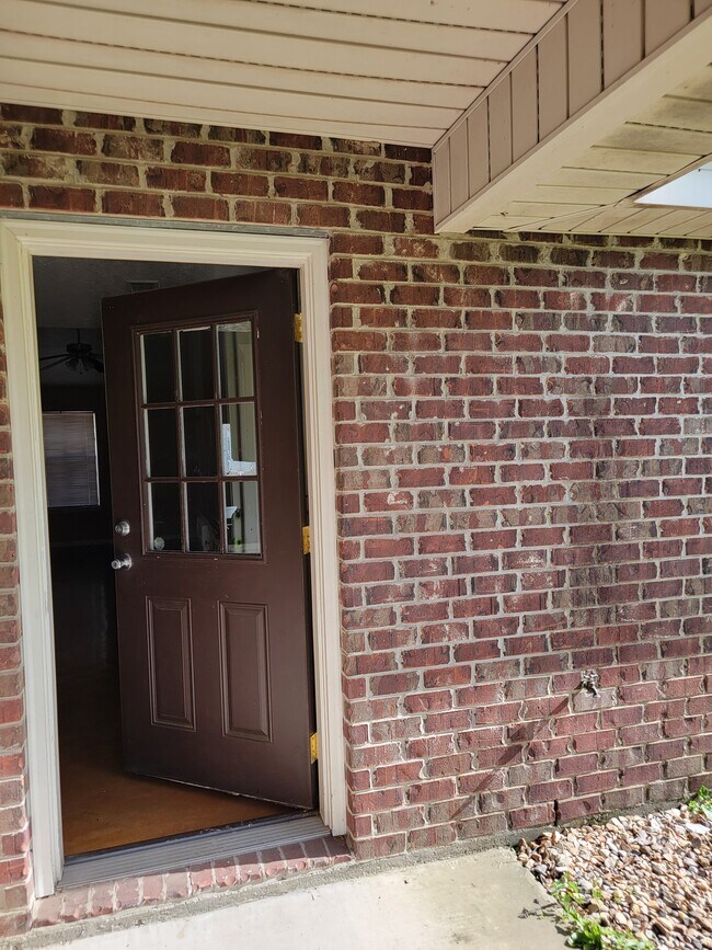 242 Gilmore Rd in Lake Charles, LA - Building Photo - Building Photo