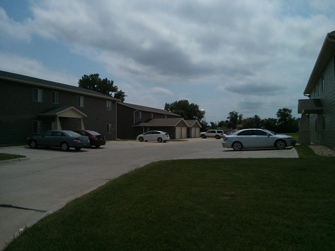 Five Sons Apartments in North Sioux City, SD - Building Photo