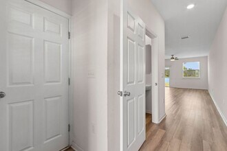 7810 Merchants Way in Jacksonville, FL - Building Photo - Building Photo