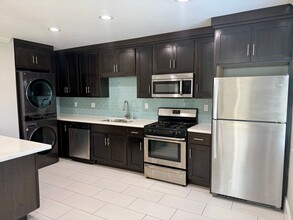 4525 Wilson Ave in San Diego, CA - Foto de edificio - Building Photo