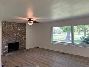 7435 Fairway Two Ave, Unit #15 in Fair Oaks, CA - Building Photo - Building Photo